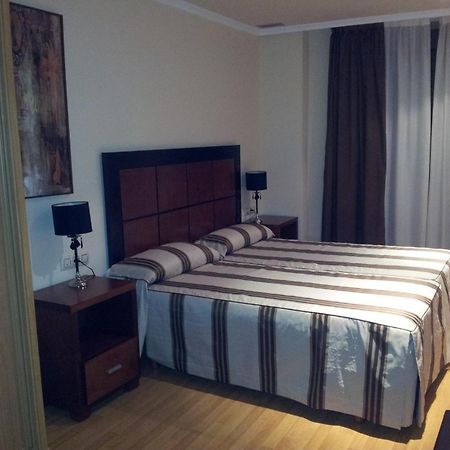 Hotel Av Apartamentos Ловьос Экстерьер фото