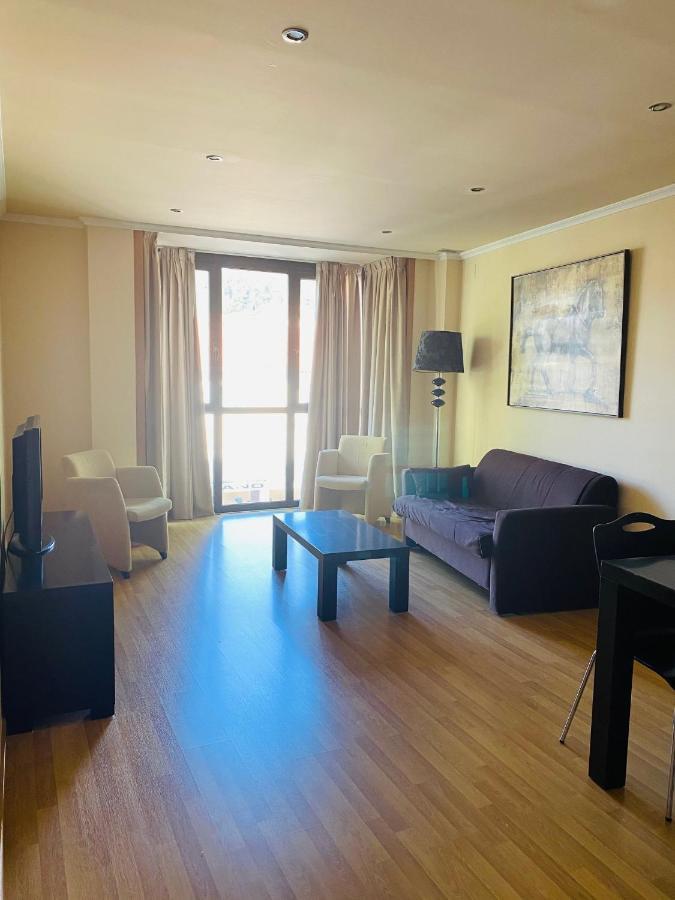 Hotel Av Apartamentos Ловьос Экстерьер фото