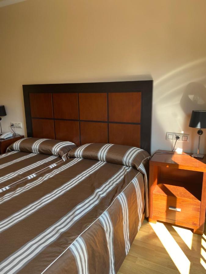 Hotel Av Apartamentos Ловьос Экстерьер фото