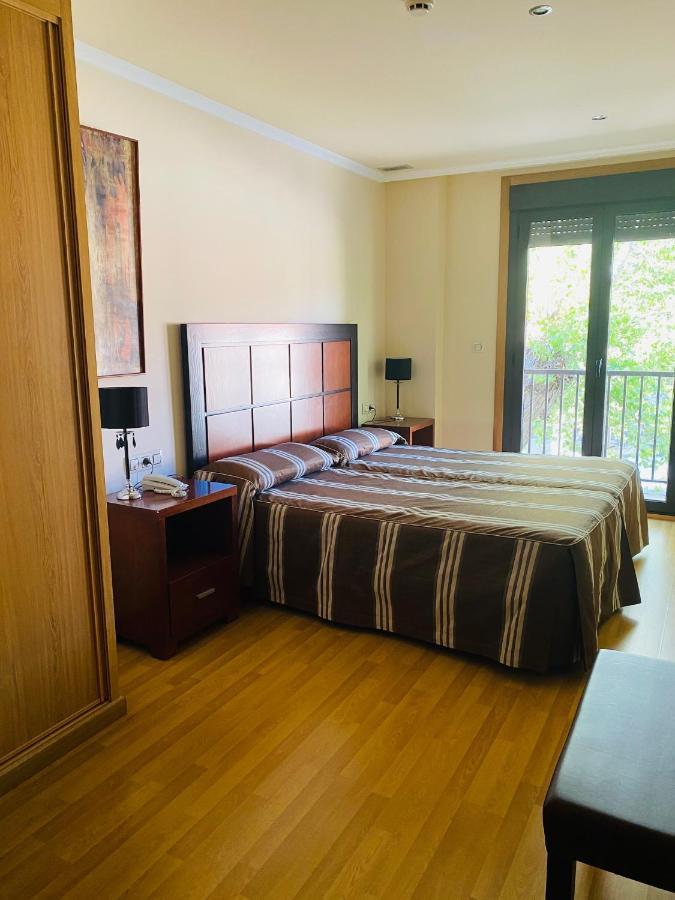 Hotel Av Apartamentos Ловьос Экстерьер фото