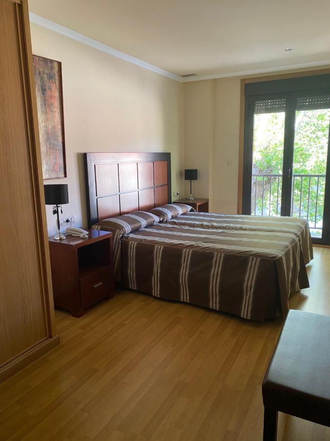 Hotel Av Apartamentos Ловьос Экстерьер фото
