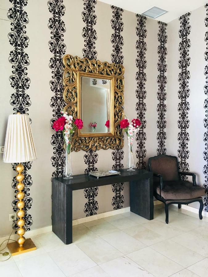 Hotel Av Apartamentos Ловьос Экстерьер фото