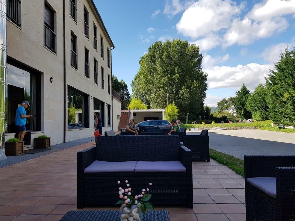 Hotel Av Apartamentos Ловьос Экстерьер фото
